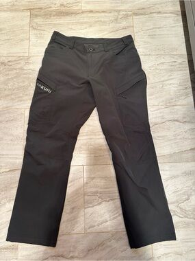 KUIU Gun Metal Grey Men's Cargo Performance Pants